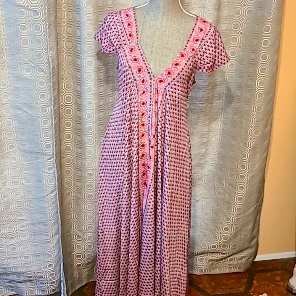 NWT Maxi Vibrant dress